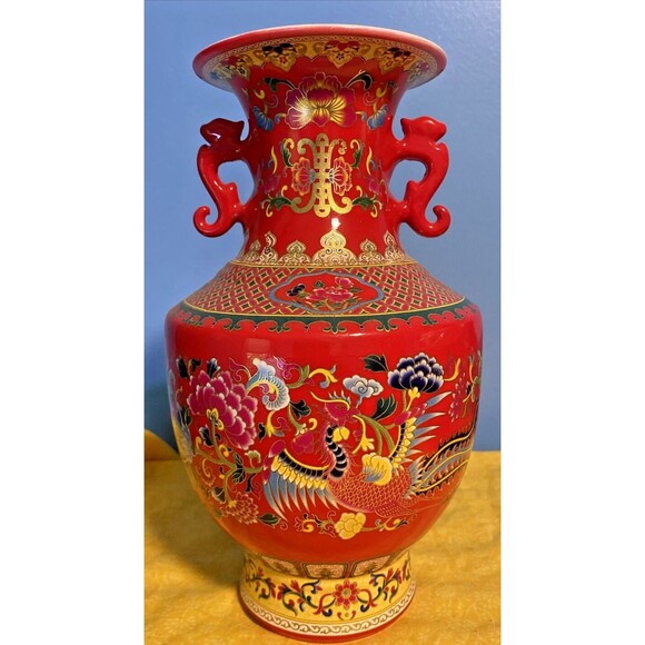 VINTAGE CHINESE RED DRAGON PORCELAIN VASE URN 9.5" Double Handled Hand Painted